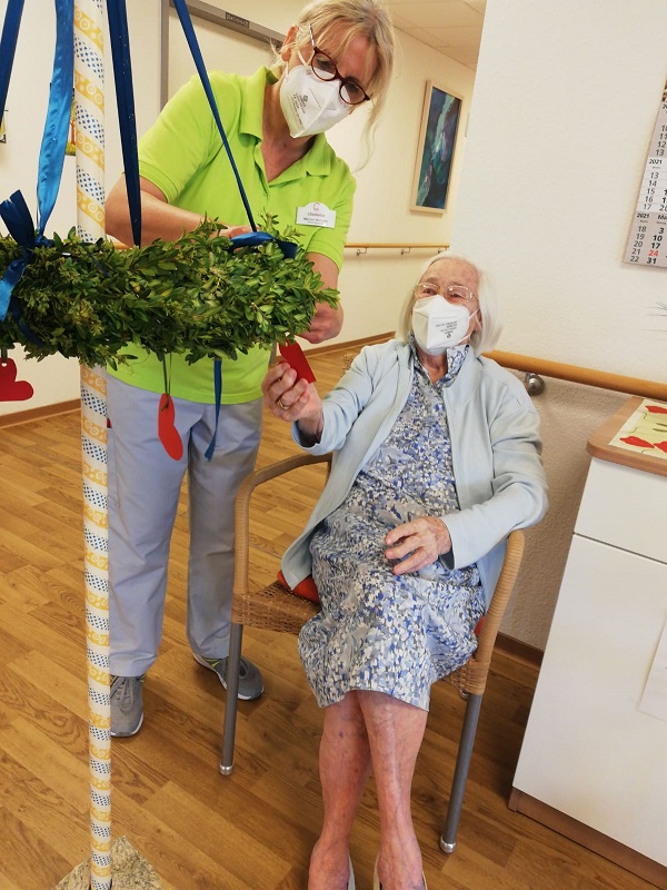 Maibaum 4 klein.jpg