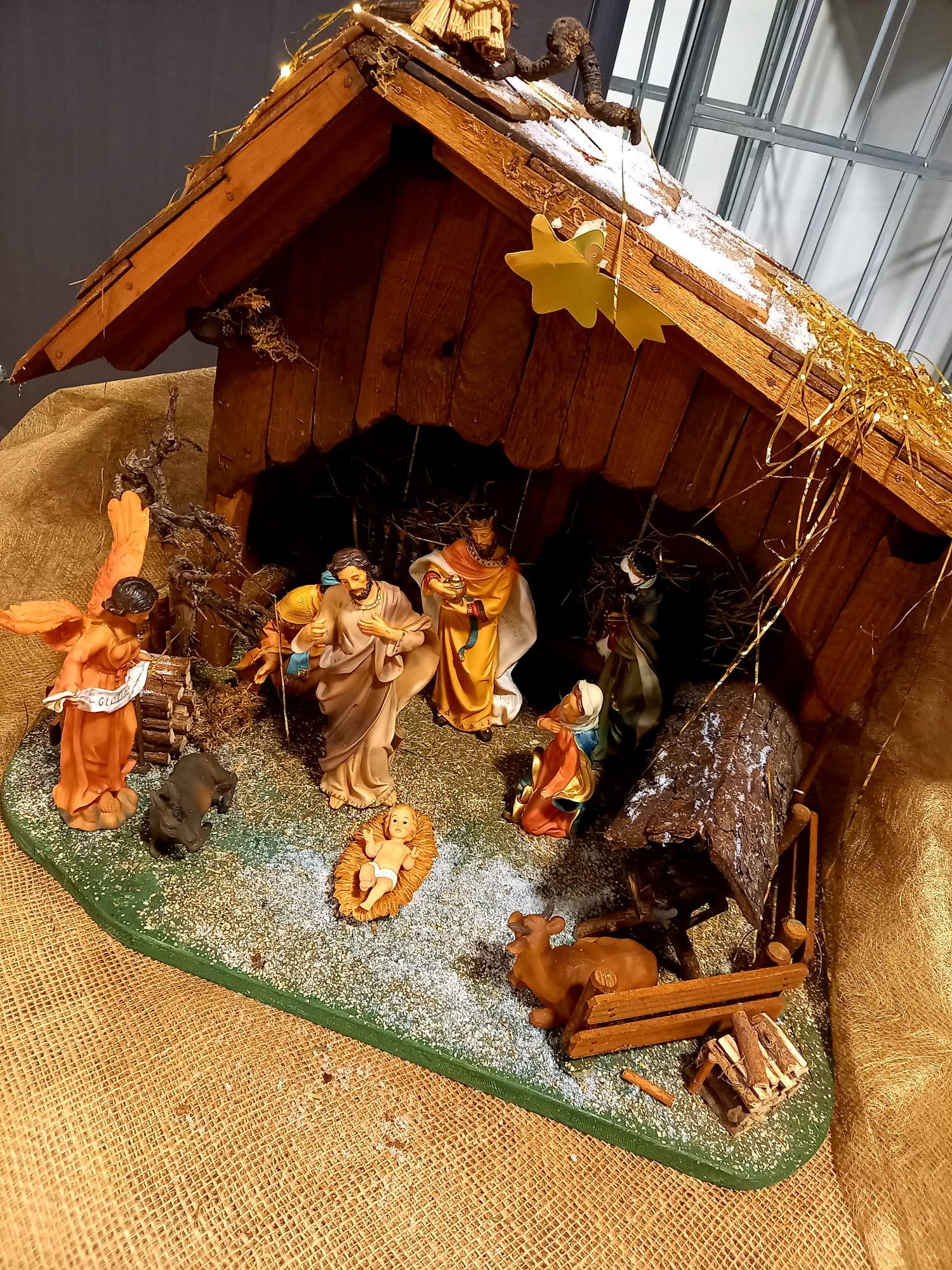 Weihnachtsgottesdienst Krippe.jpg